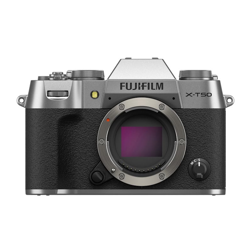 Fujifilm X-T50 Gehäuse silber mit schwarzem Griff und Bedienelementen.